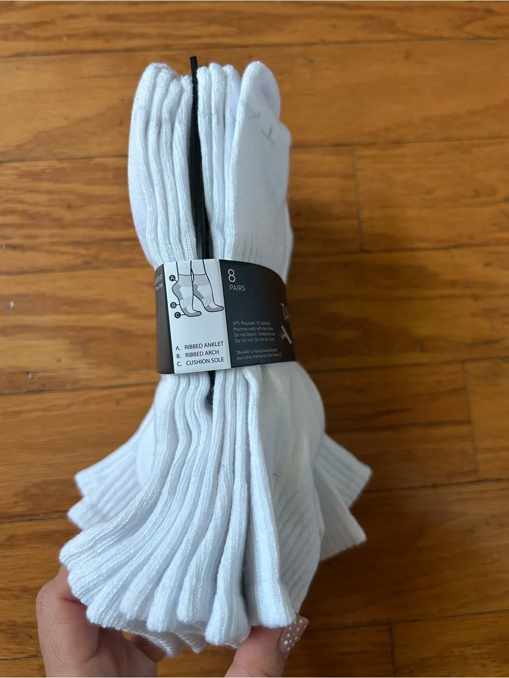 NWT Tahari Sport women Cushion Quarter Socks - 8 Pack